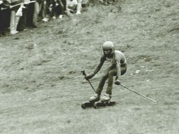 12_barny_kilometre_vollfarbe_sw_1024x733